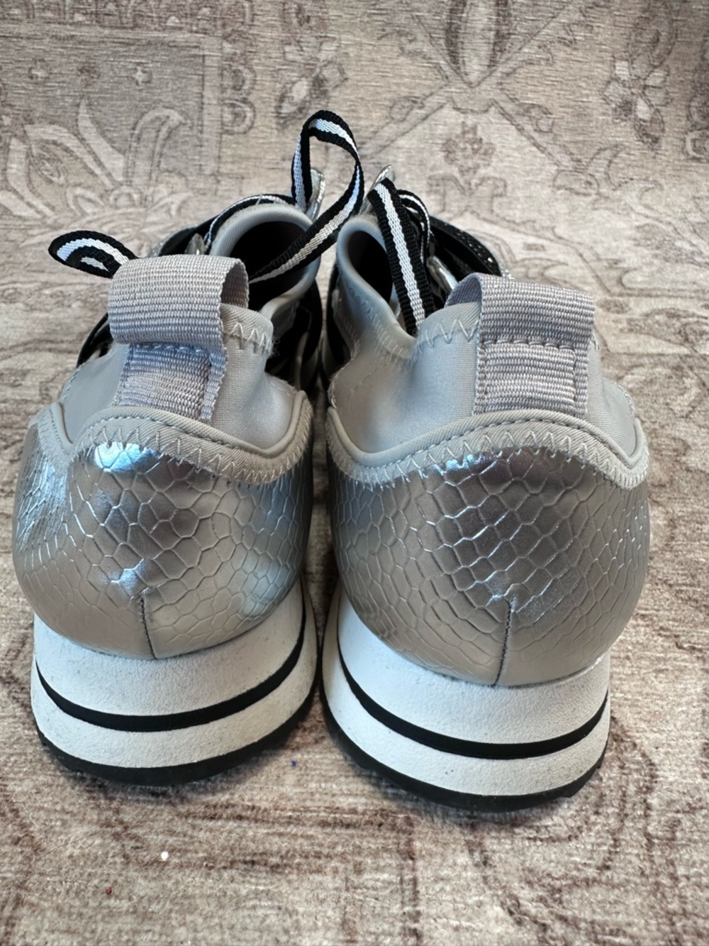 Bebe Brienna CutOut Sneakers - Picture 4 of 5